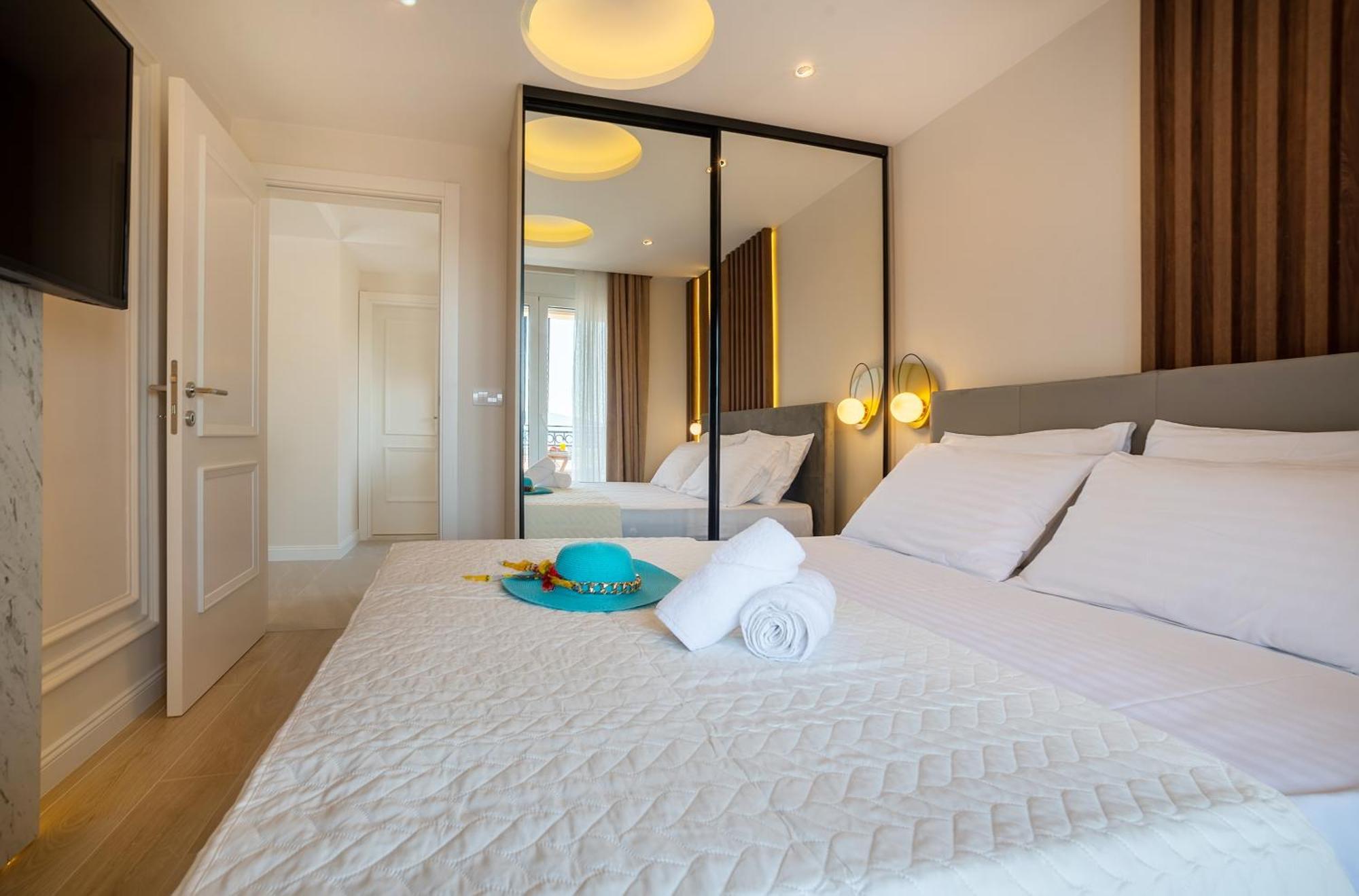 Luxury Apartments Ivanovic Tivat Szoba fotó