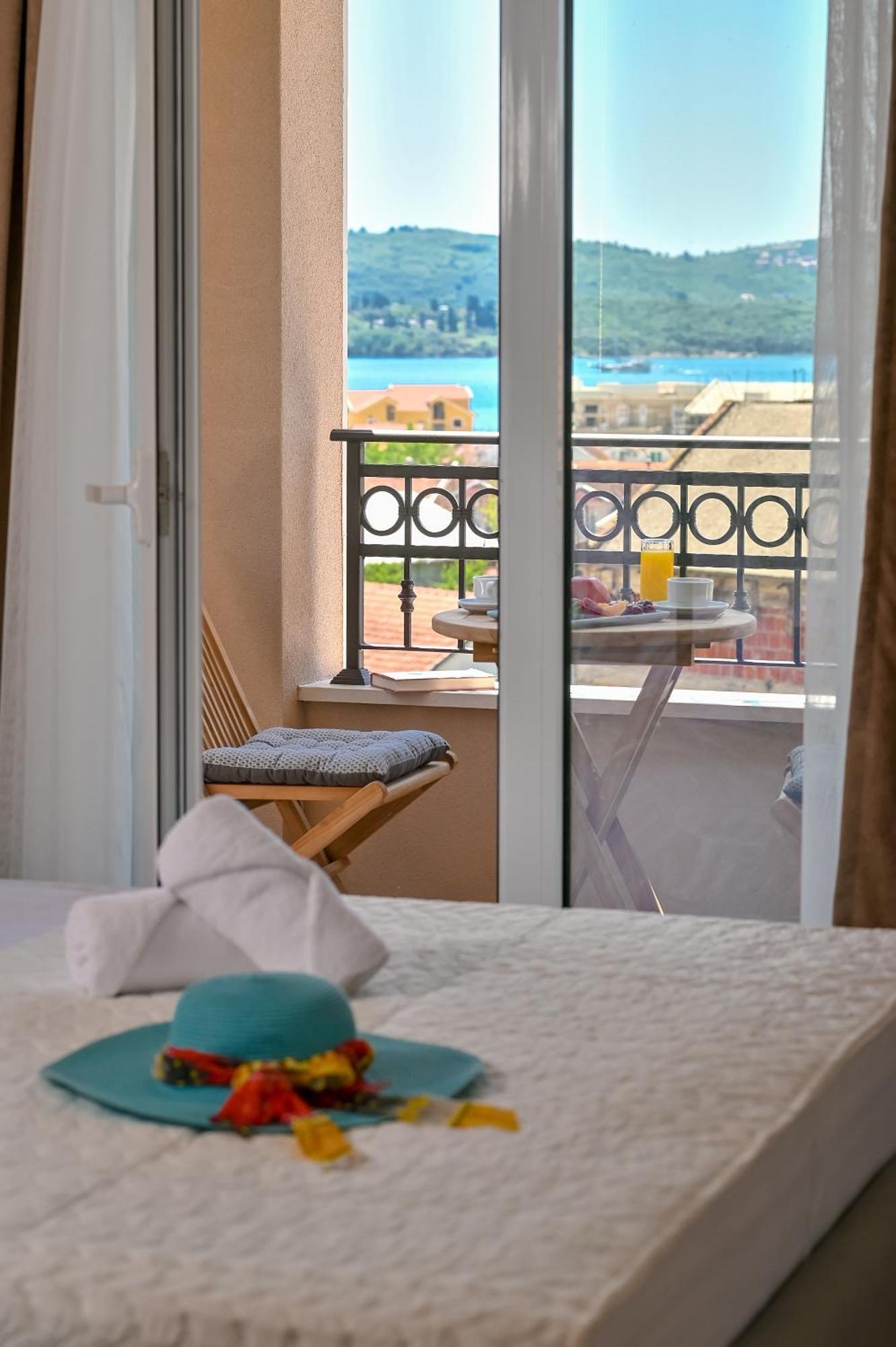 Luxury Apartments Ivanovic Tivat Szoba fotó