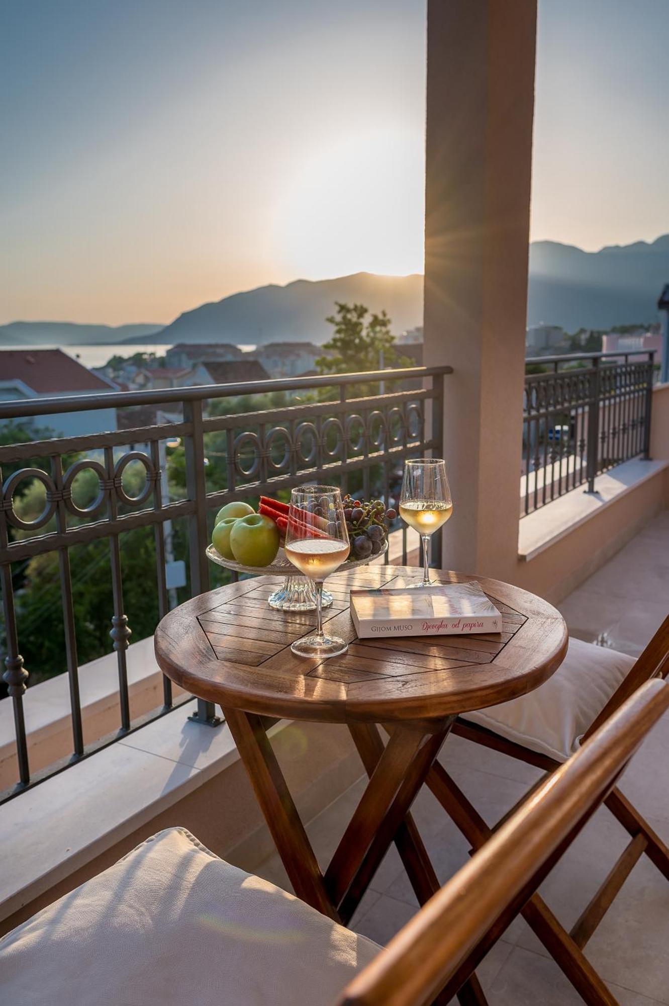 Luxury Apartments Ivanovic Tivat Kültér fotó