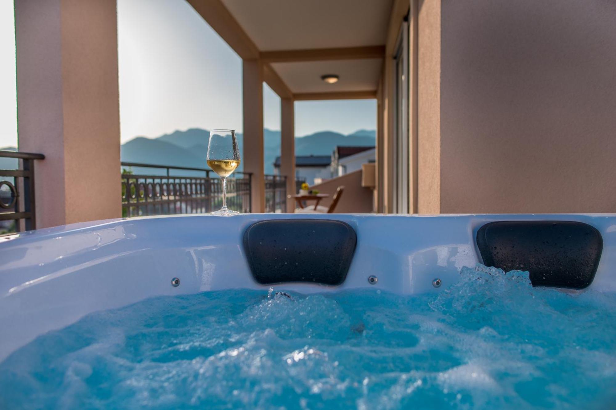 Luxury Apartments Ivanovic Tivat Kültér fotó