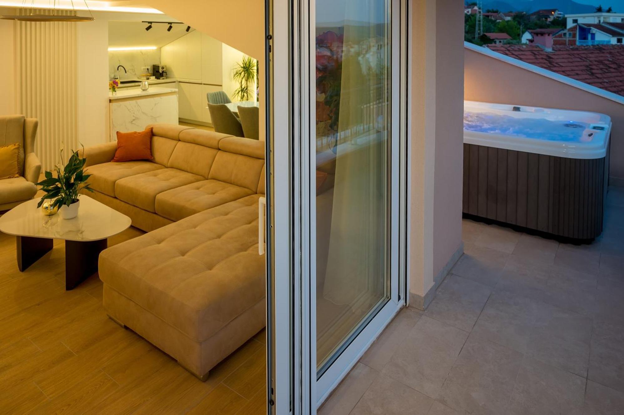 Luxury Apartments Ivanovic Tivat Kültér fotó