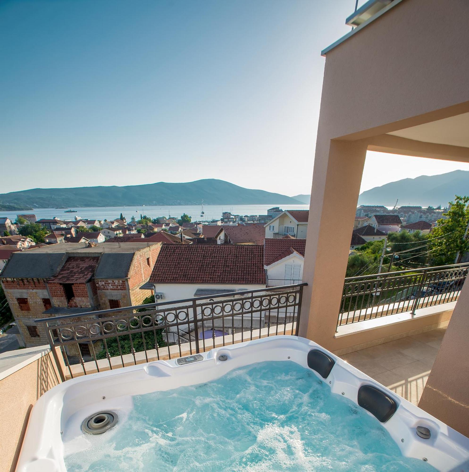 Luxury Apartments Ivanovic Tivat Kültér fotó